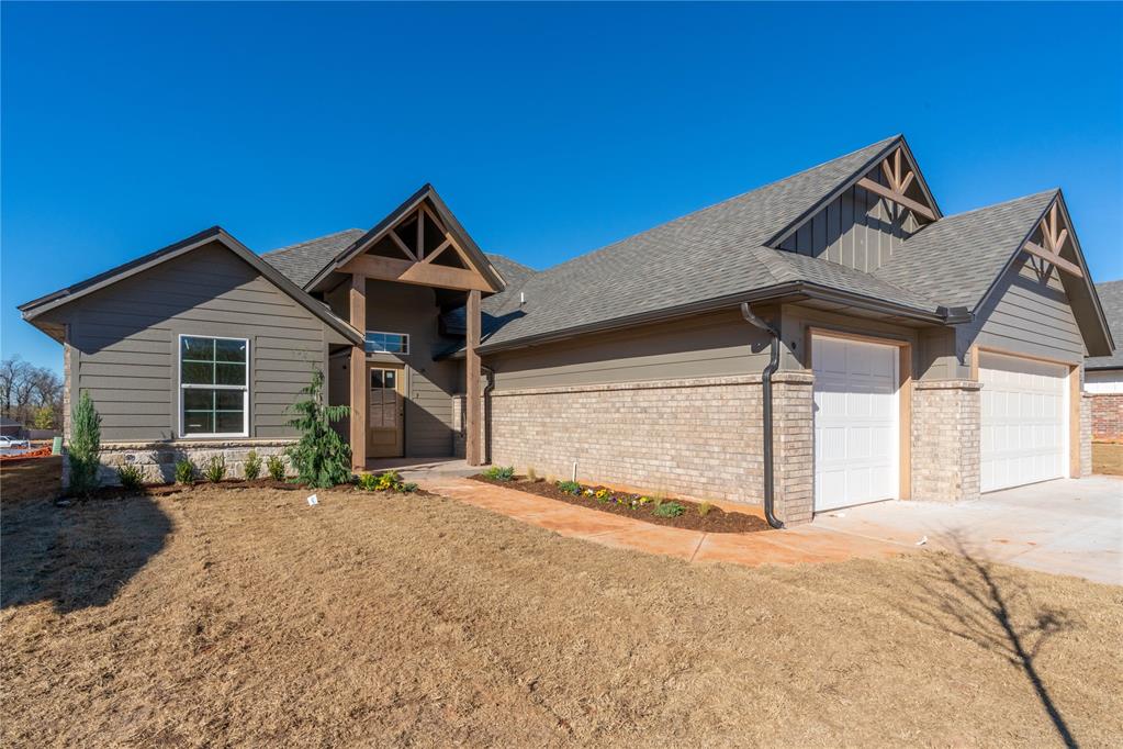 2313 Creekview Trail