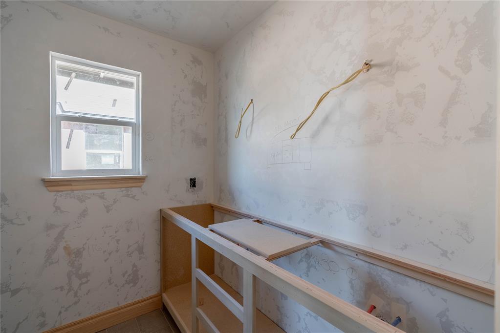 2313 Creekview Trail