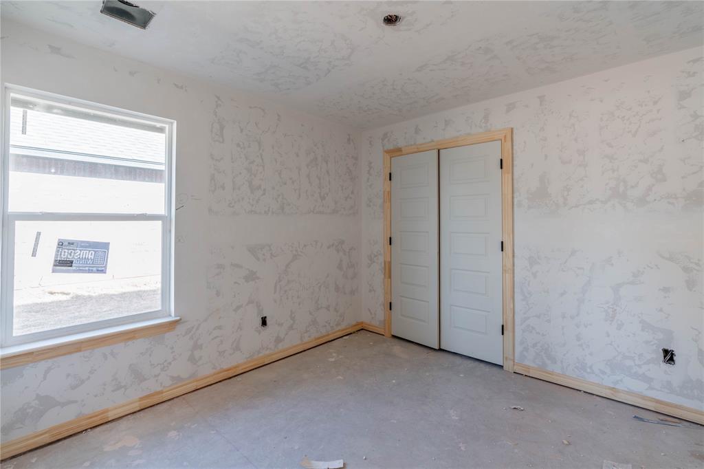 2313 Creekview Trail