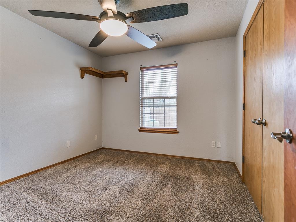 635 W Geronimo Way