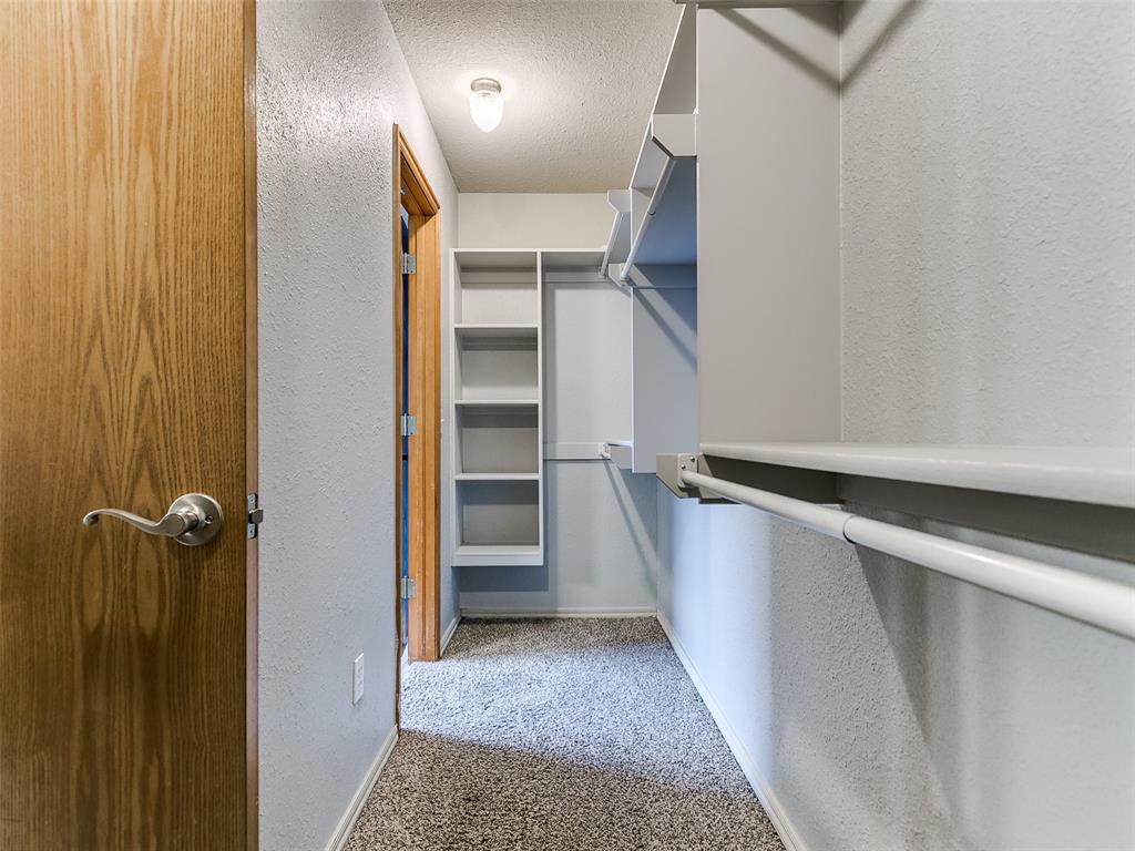 635 W Geronimo Way