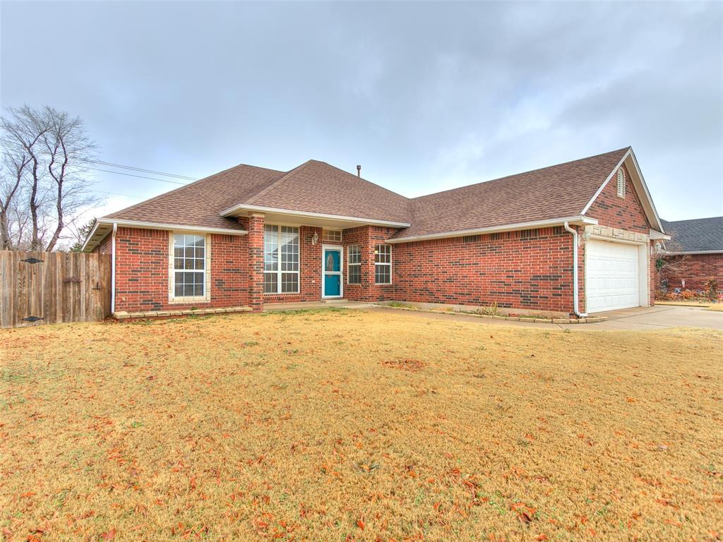 635 W Geronimo Way