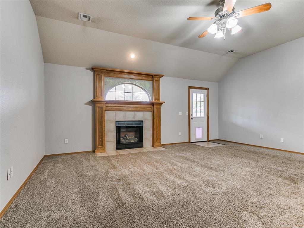 635 W Geronimo Way