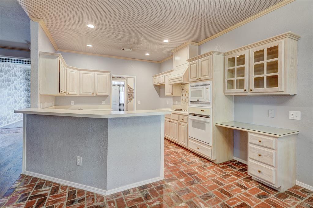 15701 Hyde Parke Drive