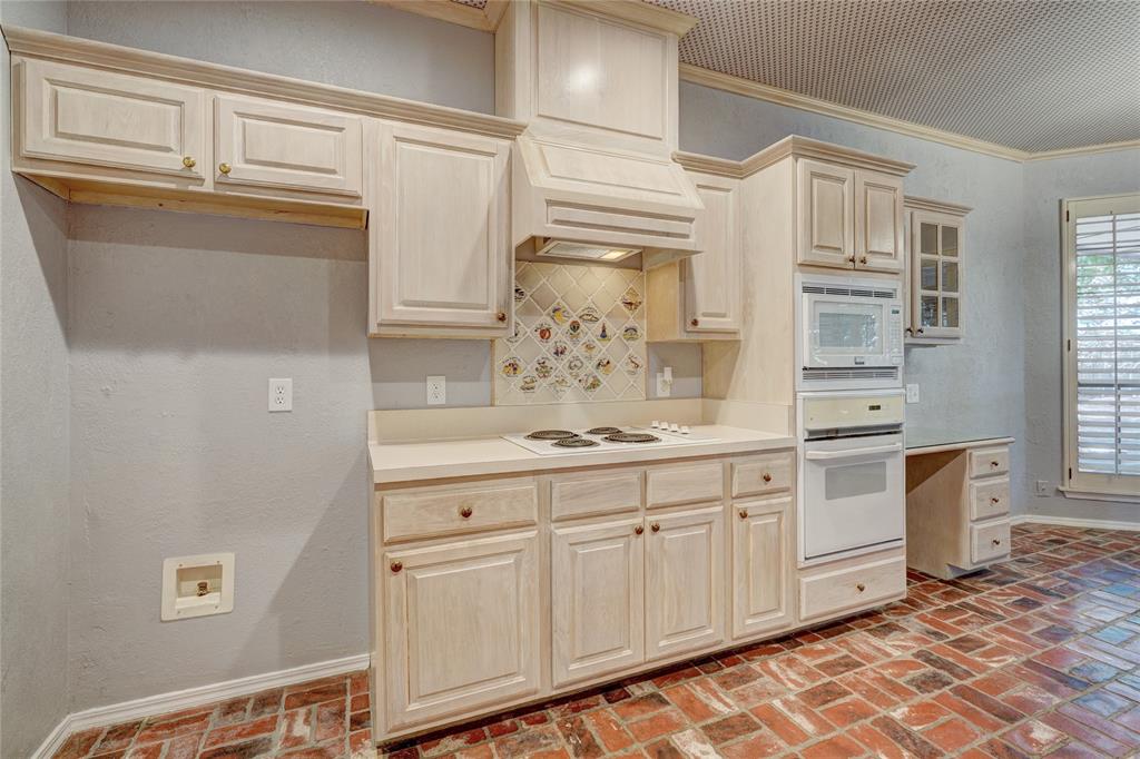 15701 Hyde Parke Drive