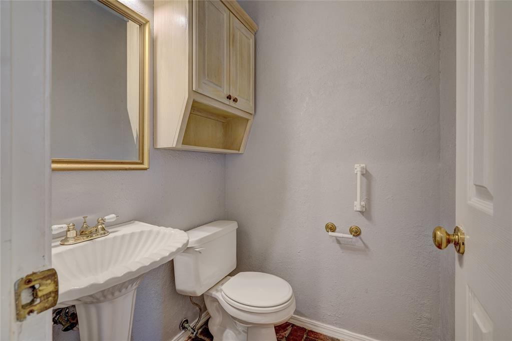 15701 Hyde Parke Drive