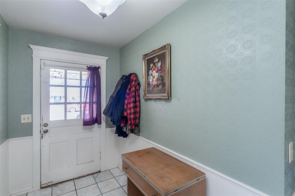 2920 Huntleigh Drive