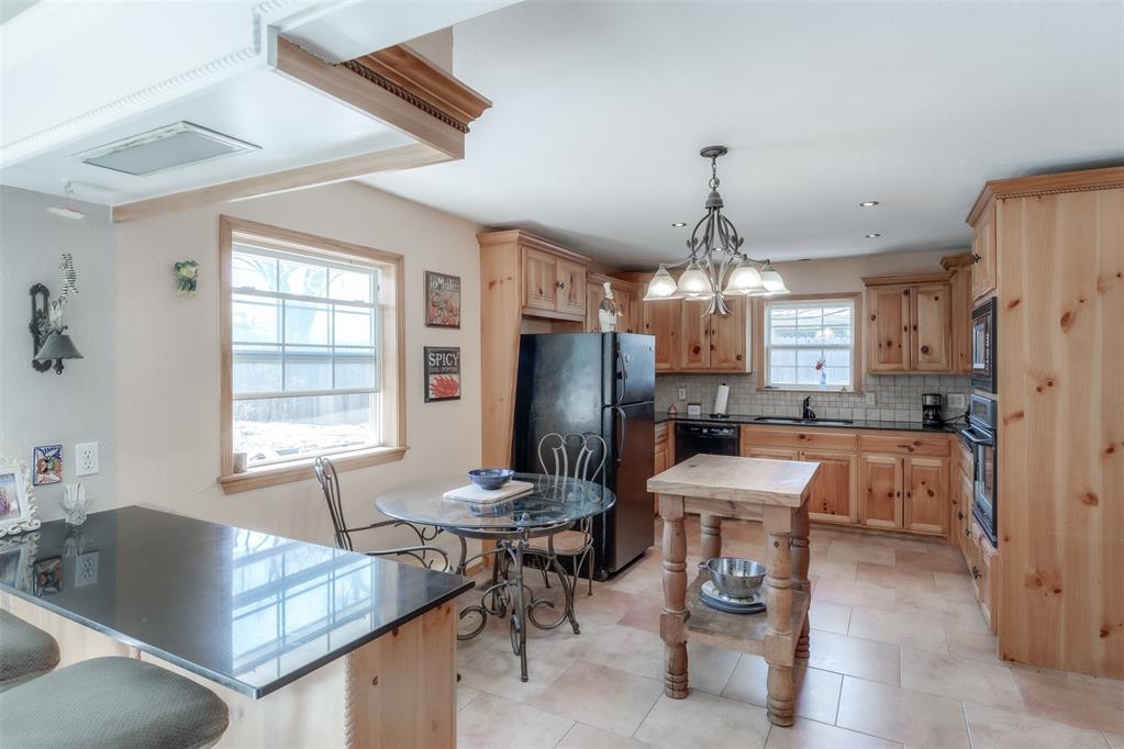 2920 Huntleigh Drive