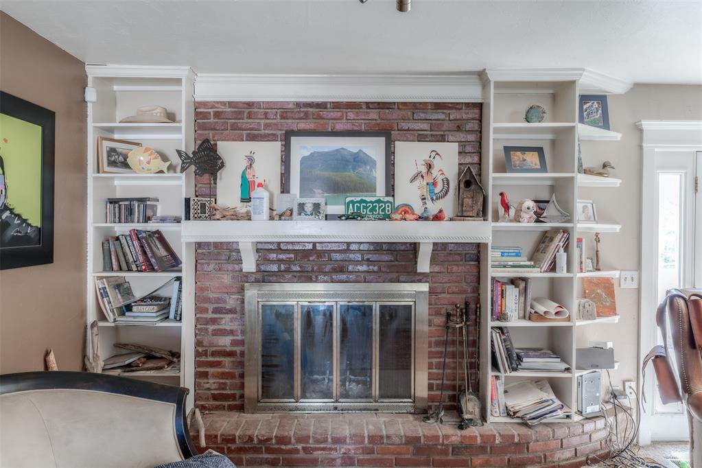 2920 Huntleigh Drive