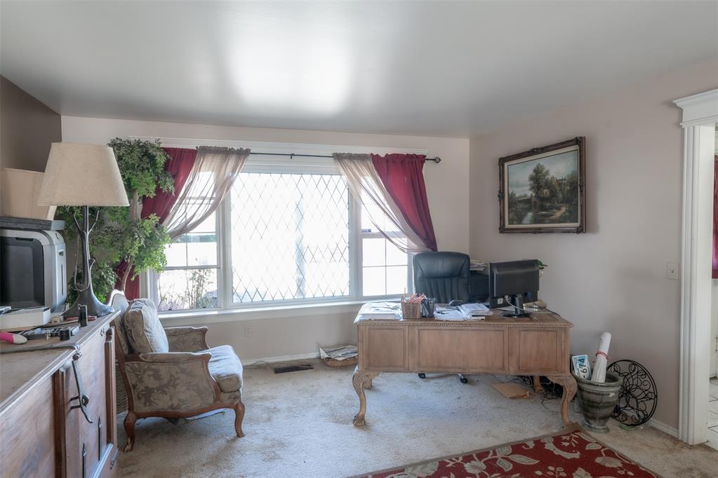 2920 Huntleigh Drive