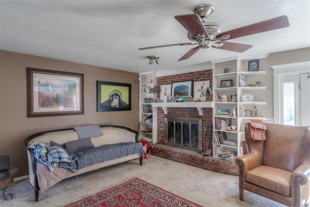 2920 Huntleigh Drive