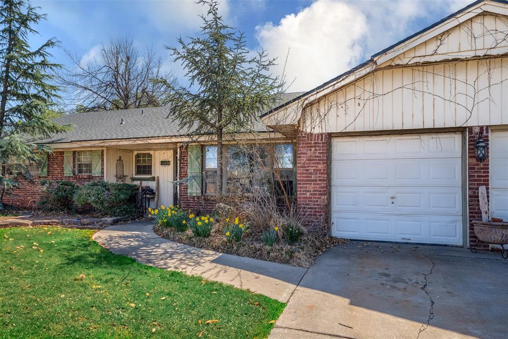 2920 Huntleigh Drive