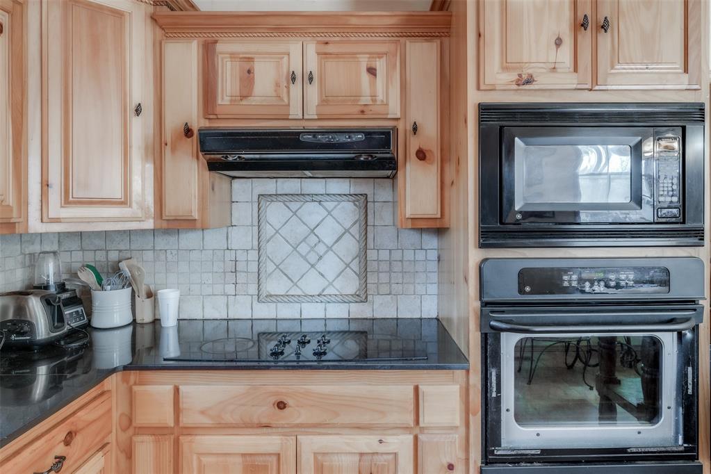 2920 Huntleigh Drive