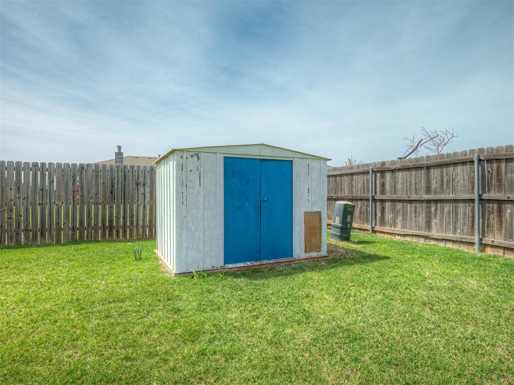 1917 Bluegrass Court