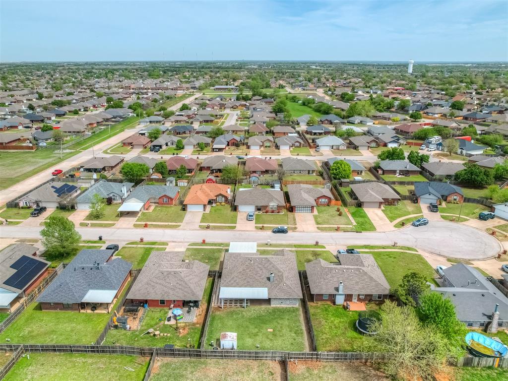 1917 Bluegrass Court