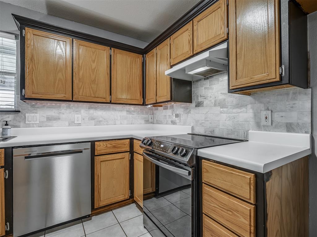 1917 Bluegrass Court