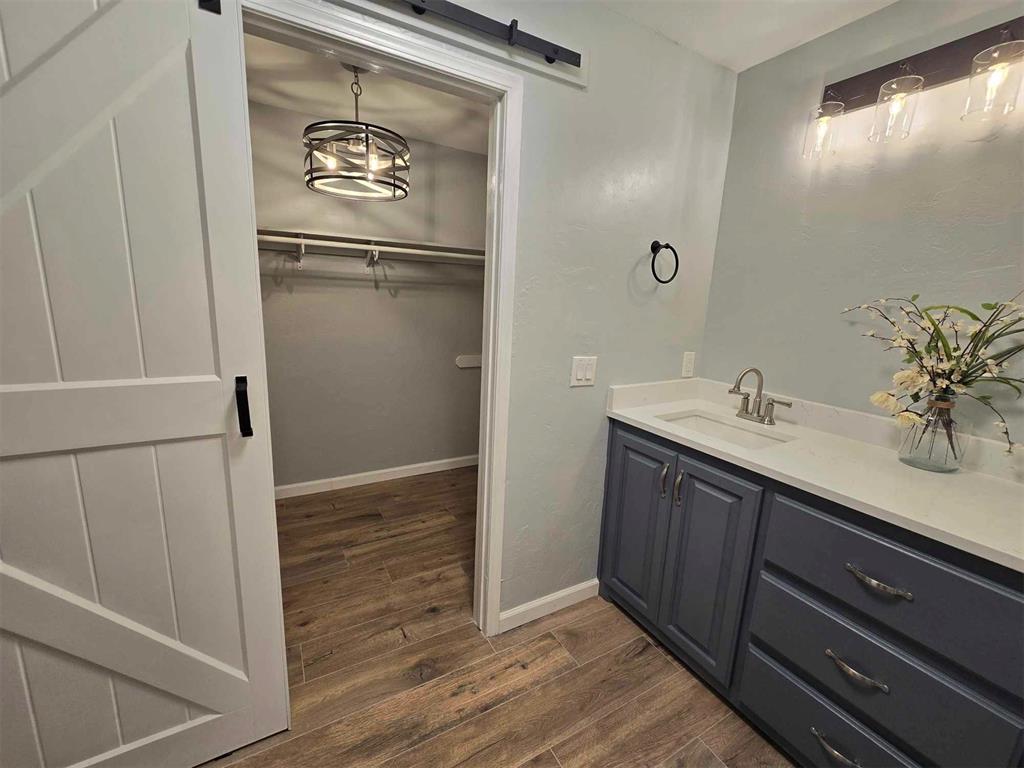 4616 SE 49th Street
