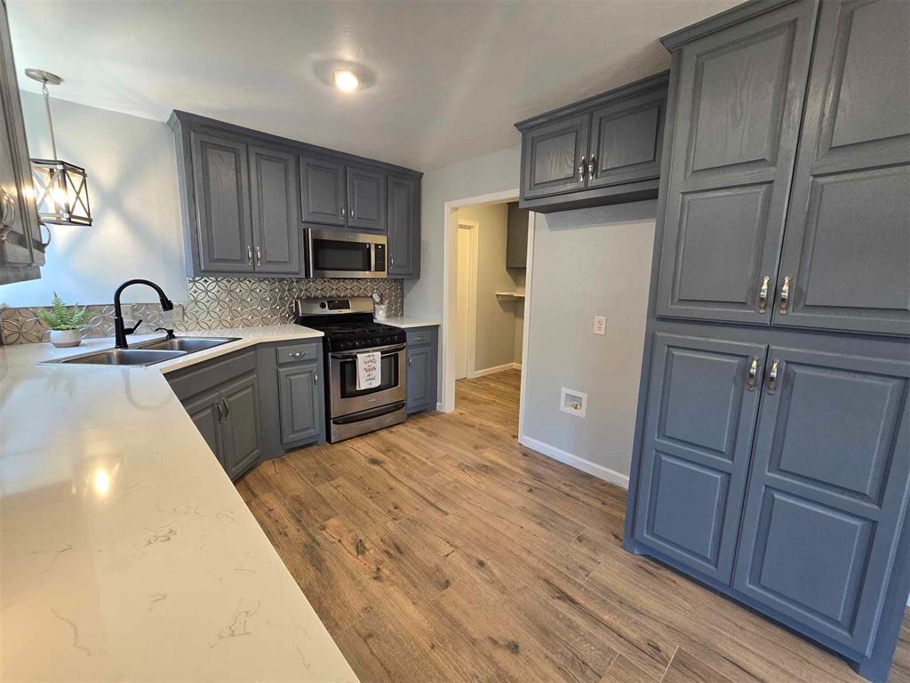 4616 SE 49th Street