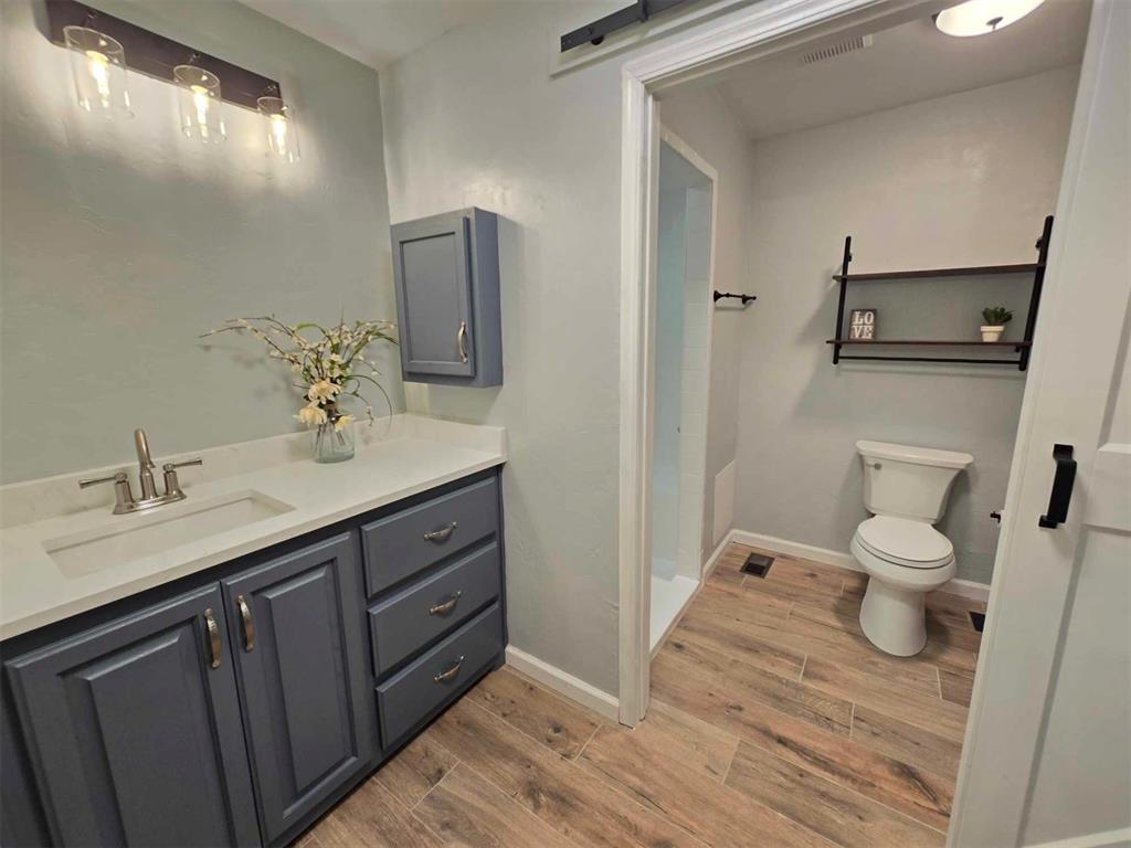 4616 SE 49th Street