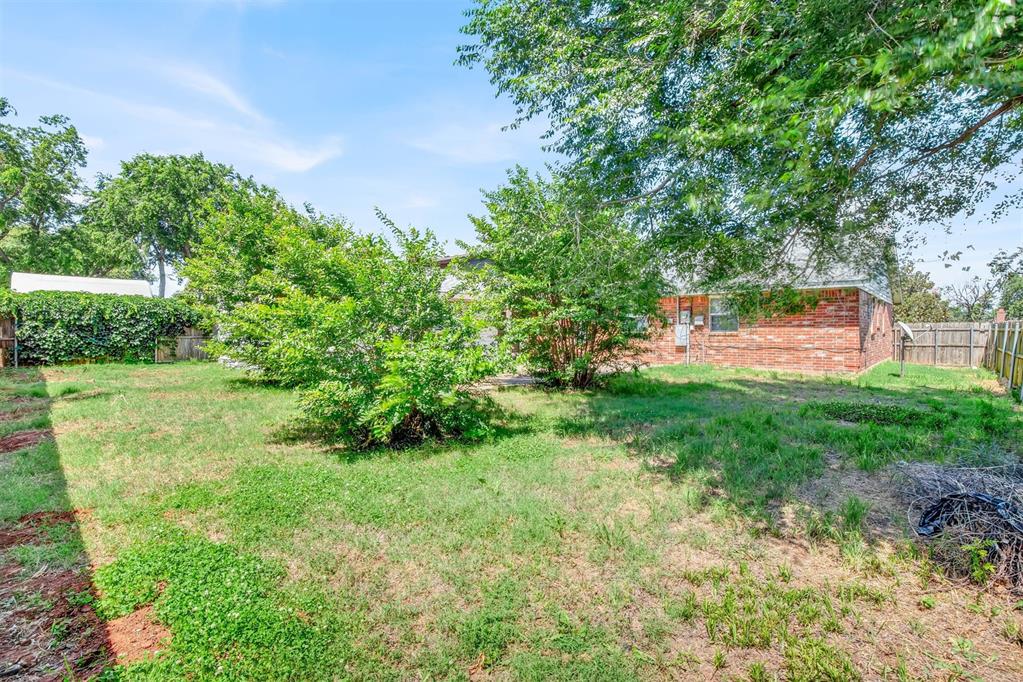 513 S Silver Leaf Drive