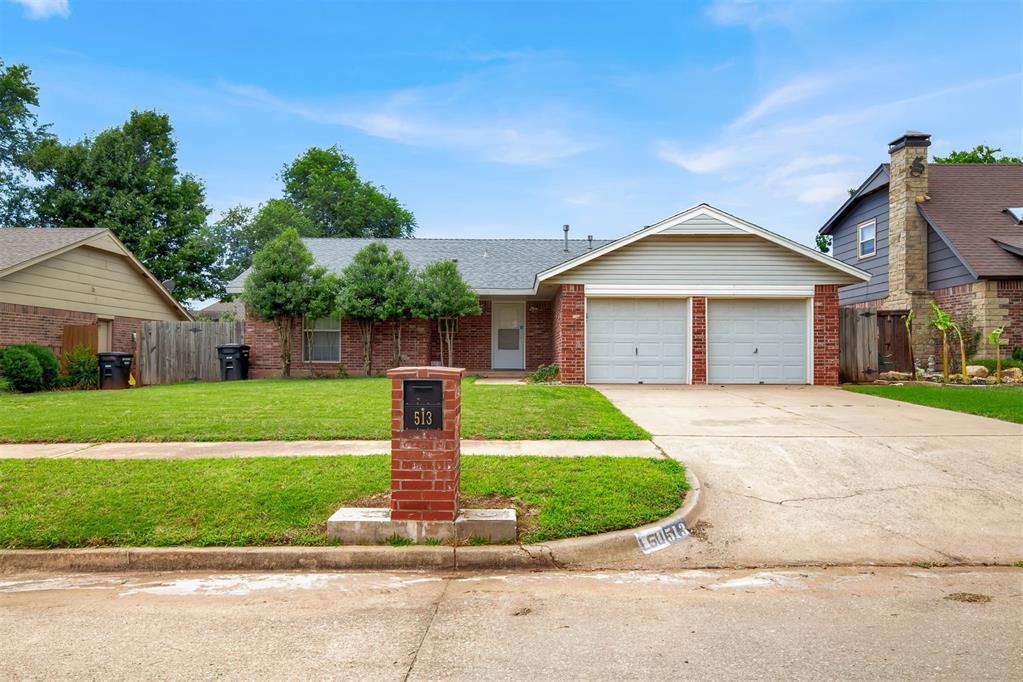 513 S Silver Leaf Drive