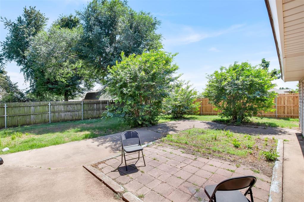 513 S Silver Leaf Drive