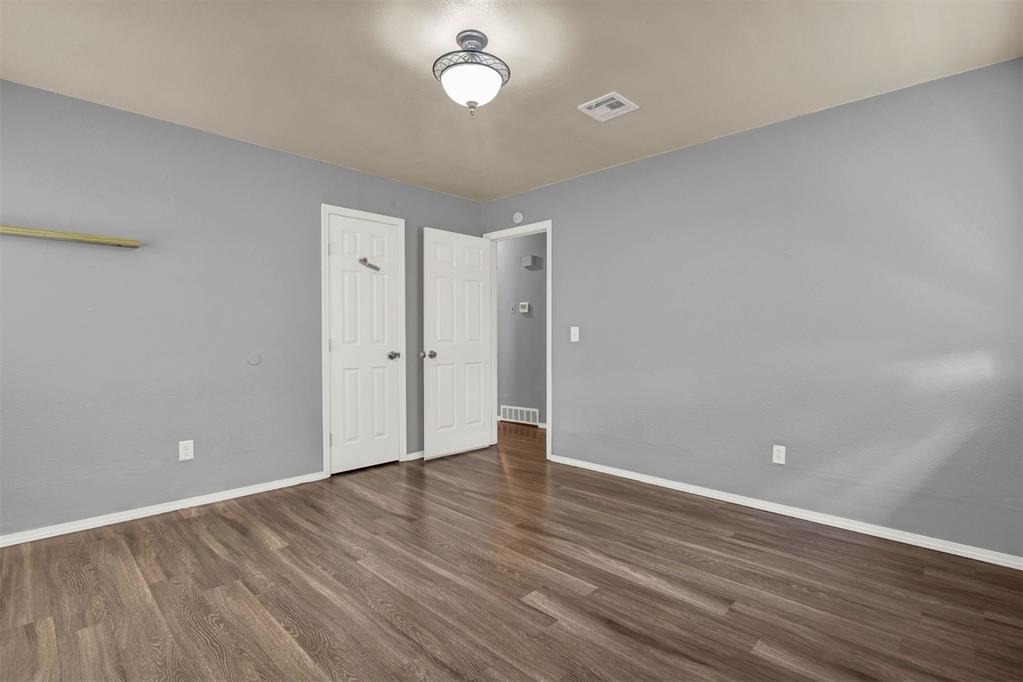 513 S Silver Leaf Drive