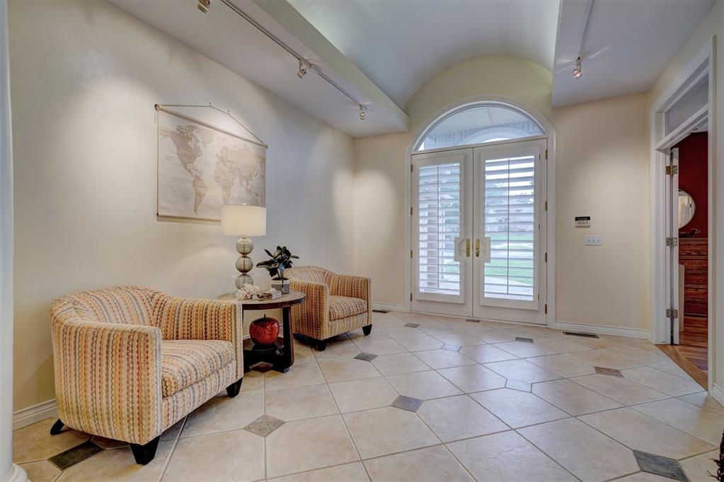 3800 Shadowridge Drive