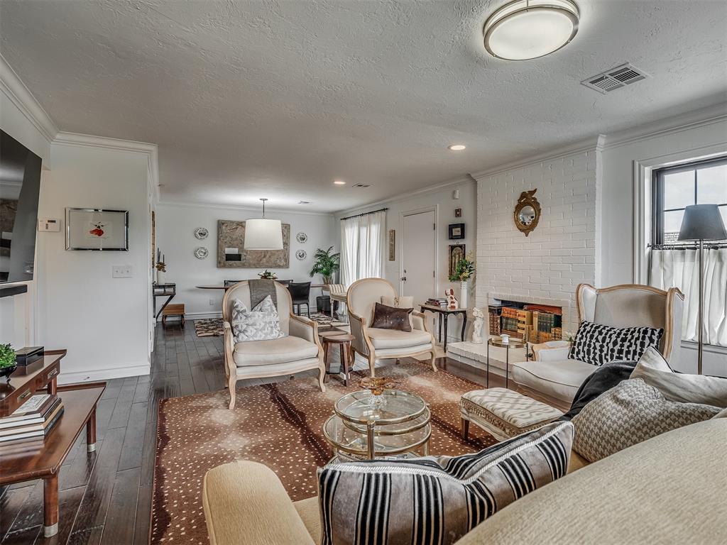 6325 N Villa Avenue Unit: 122