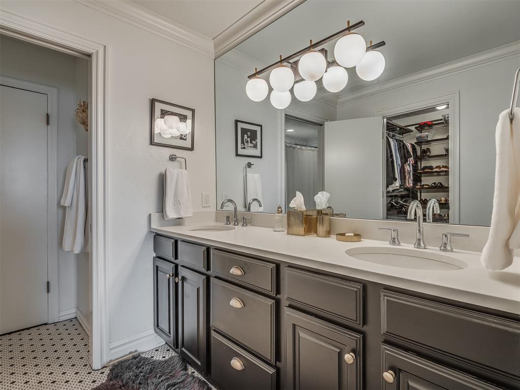 6325 N Villa Avenue Unit: 122