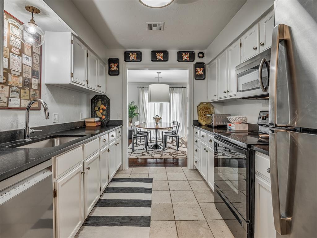 6325 N Villa Avenue Unit: 122
