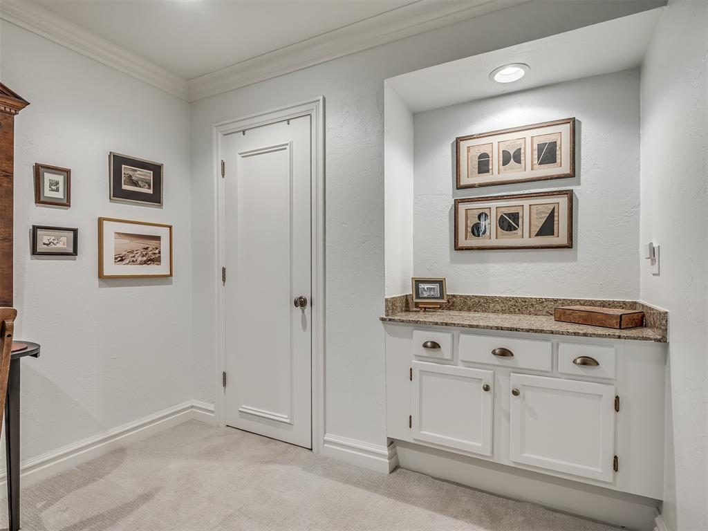 6325 N Villa Avenue Unit: 122