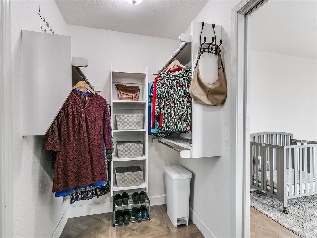 215 NW Candice Drive