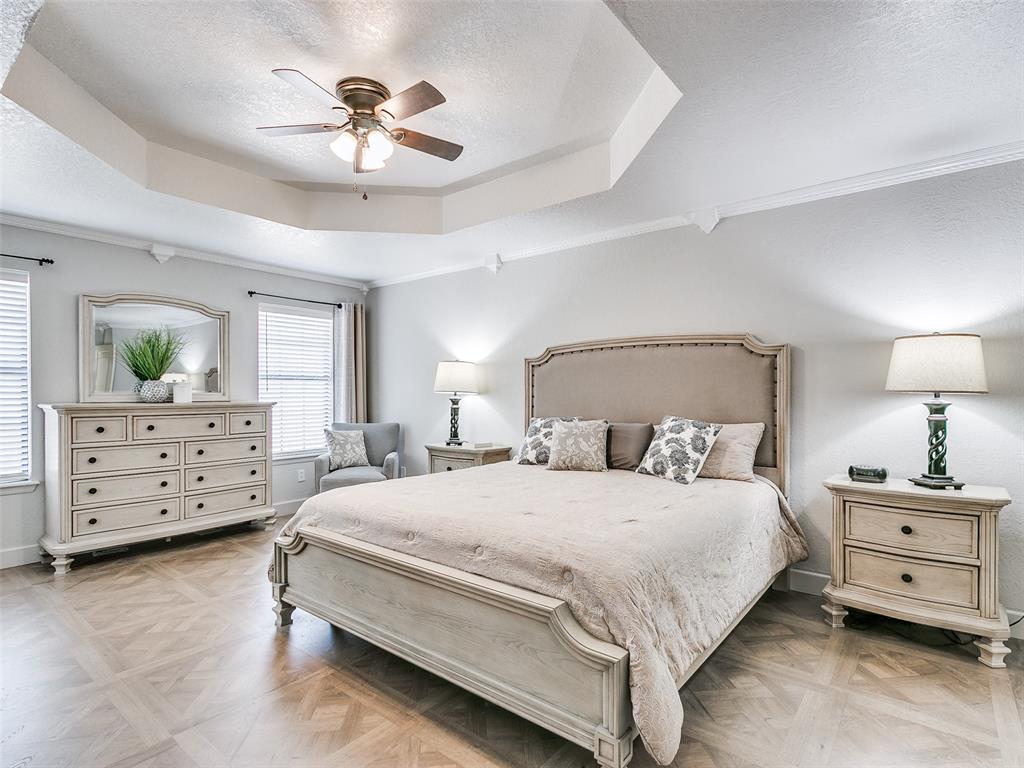 215 NW Candice Drive