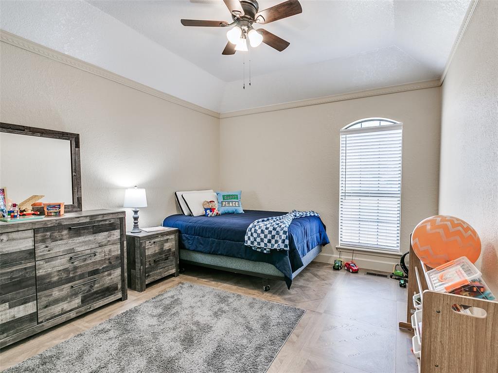 215 NW Candice Drive