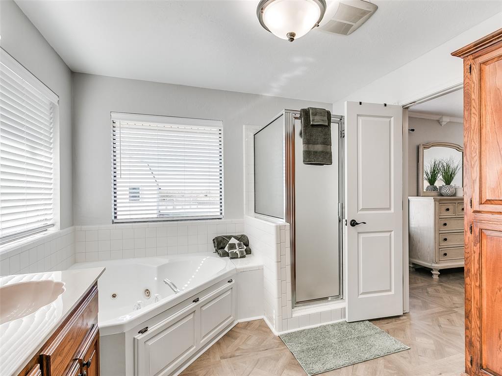 215 NW Candice Drive