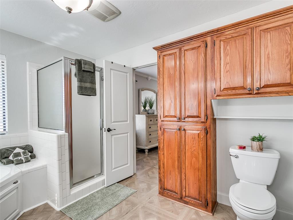 215 NW Candice Drive