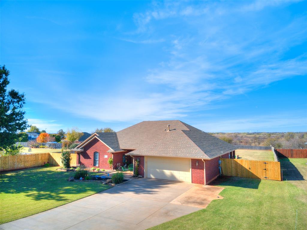 215 NW Candice Drive