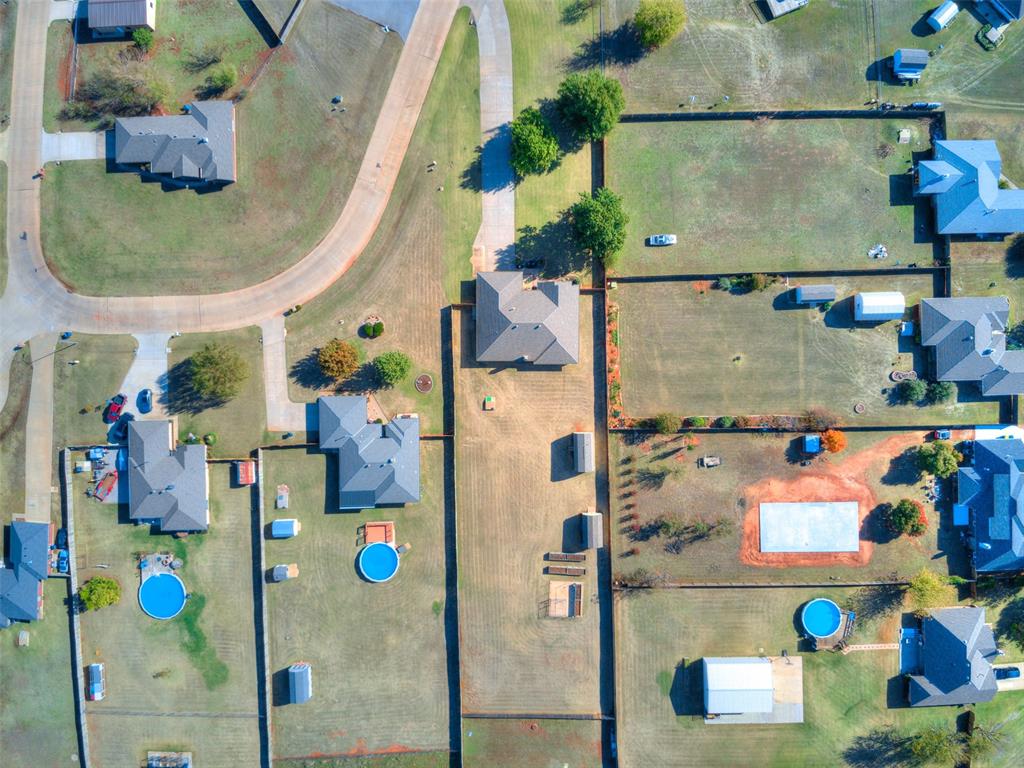 215 NW Candice Drive