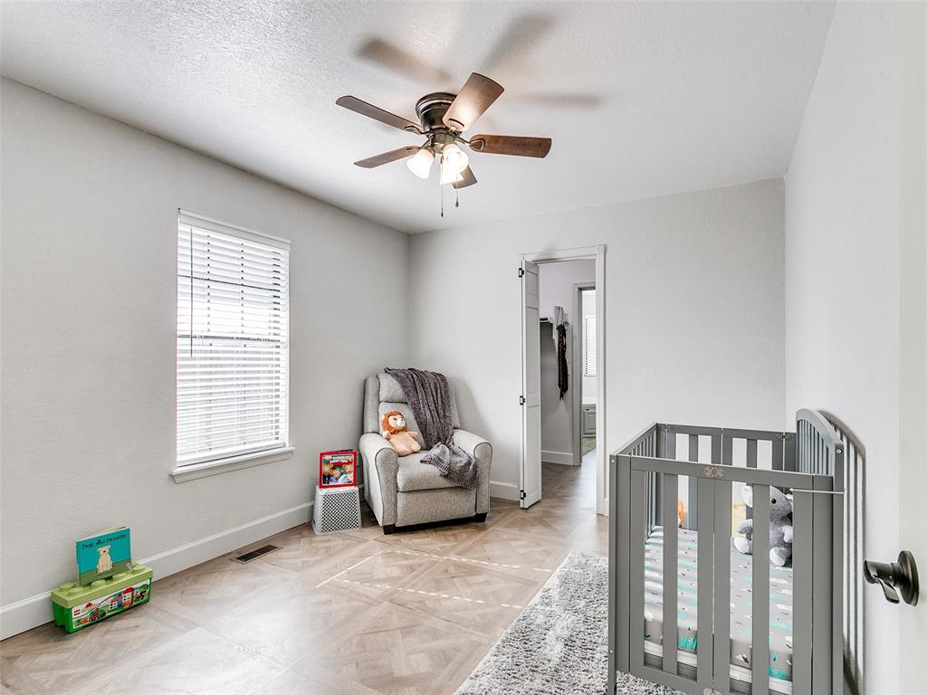 215 NW Candice Drive