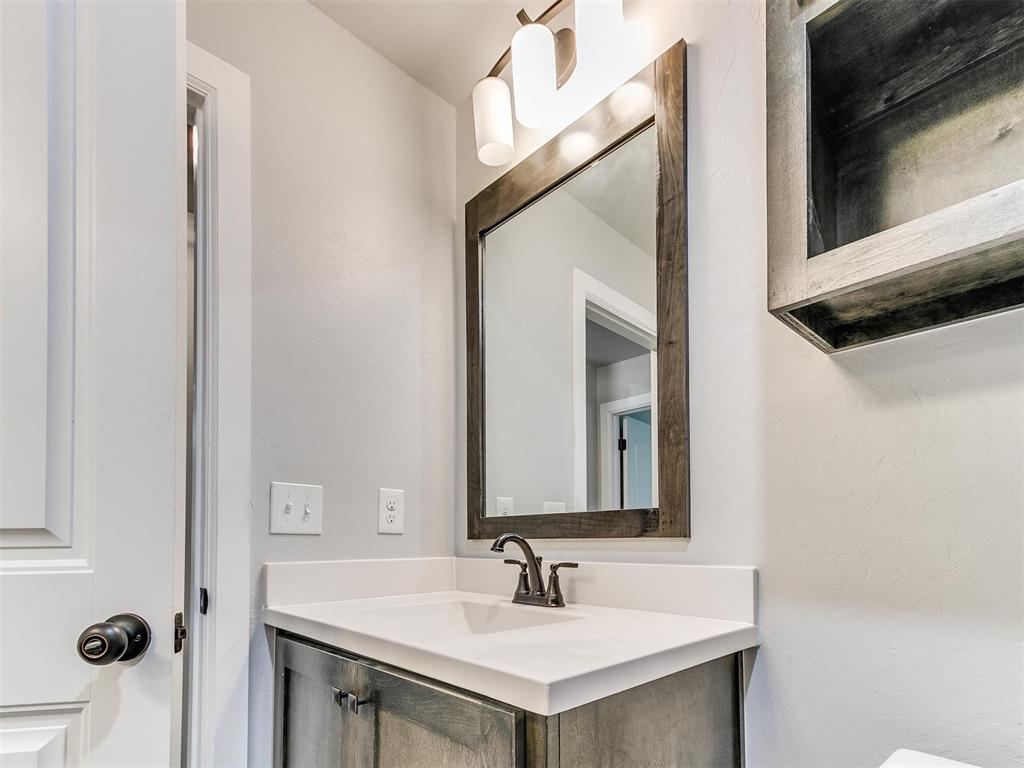 2408 Creek Side Circle