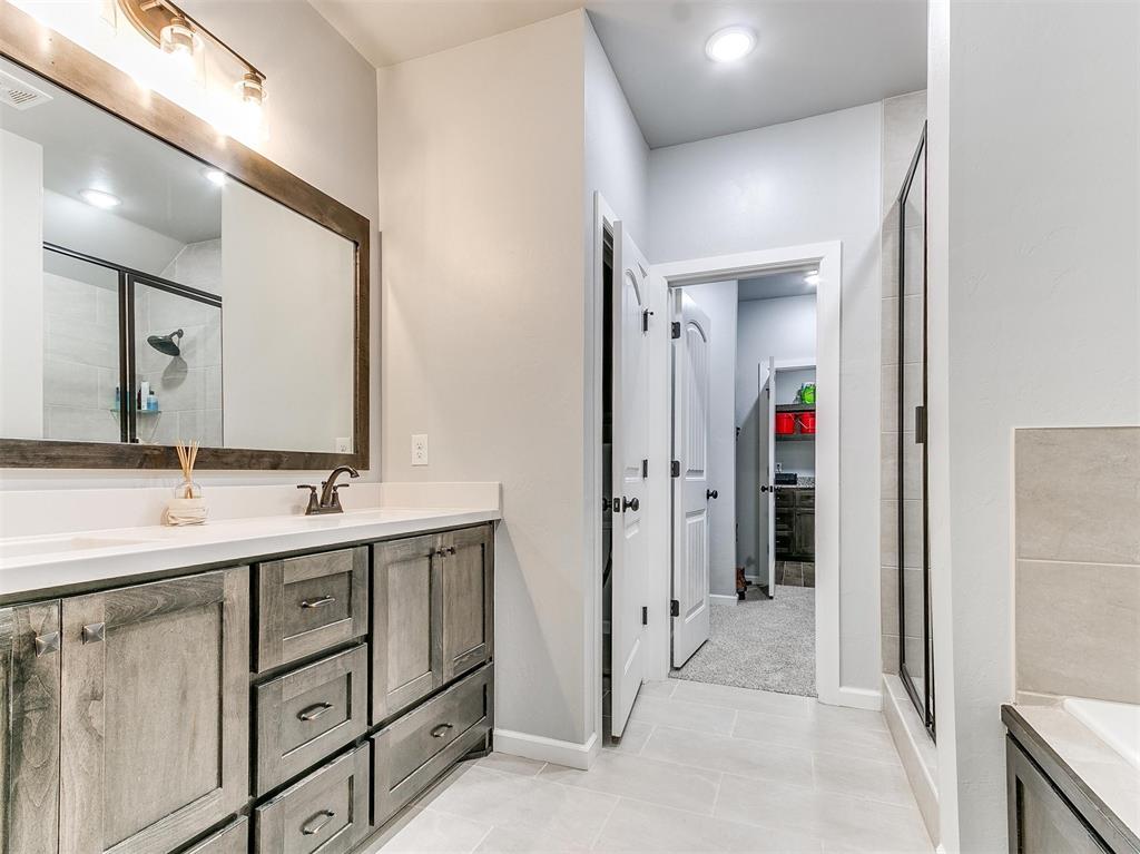 2408 Creek Side Circle