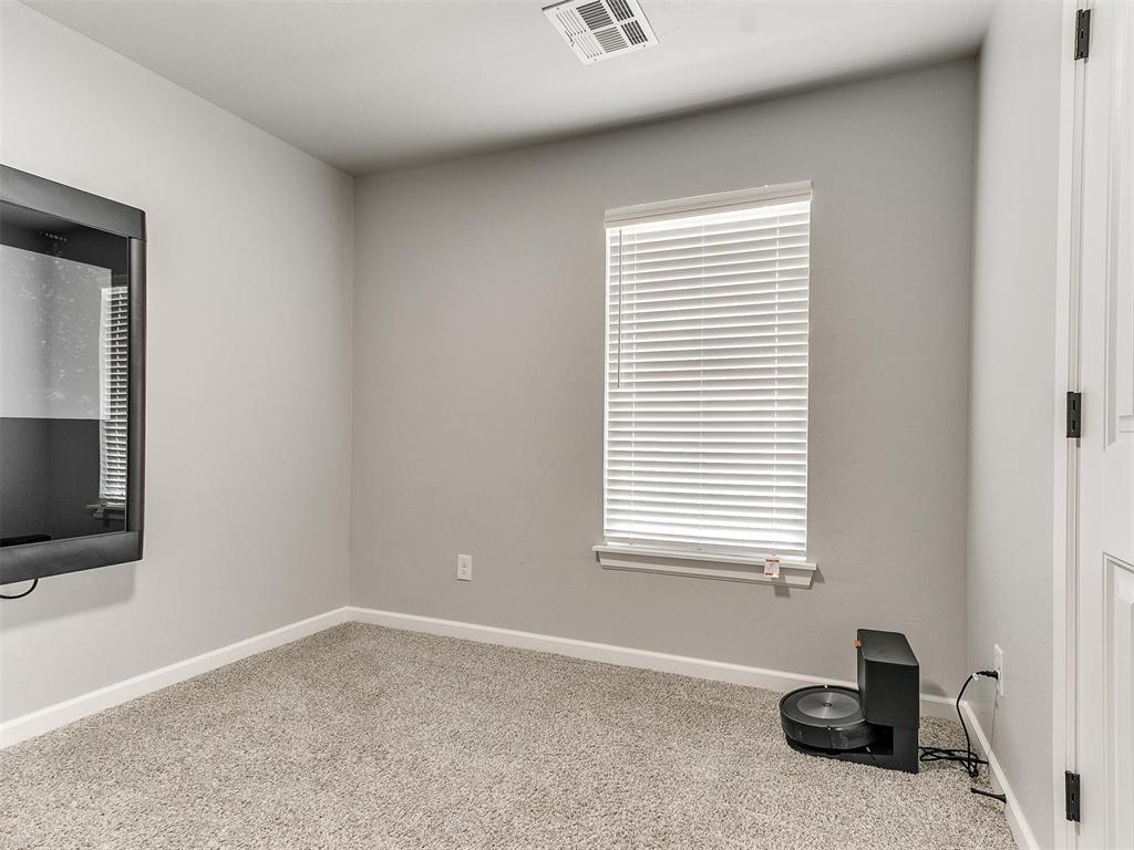 2408 Creek Side Circle