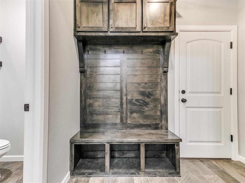 2408 Creek Side Circle