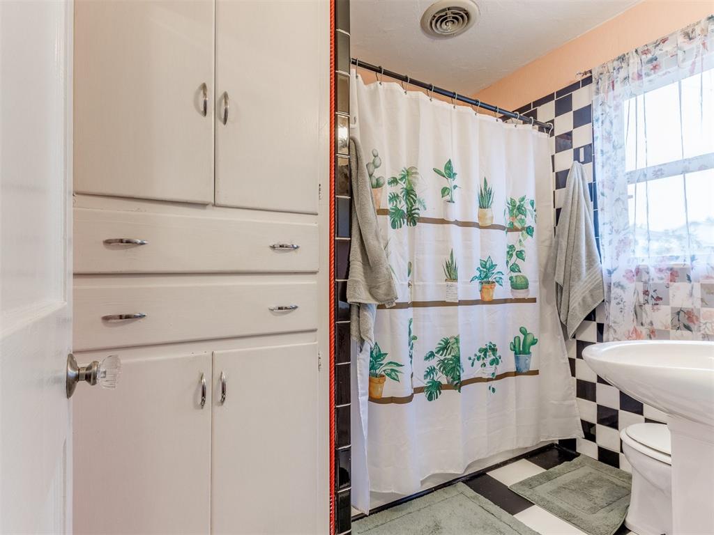 721 SW 48th Street