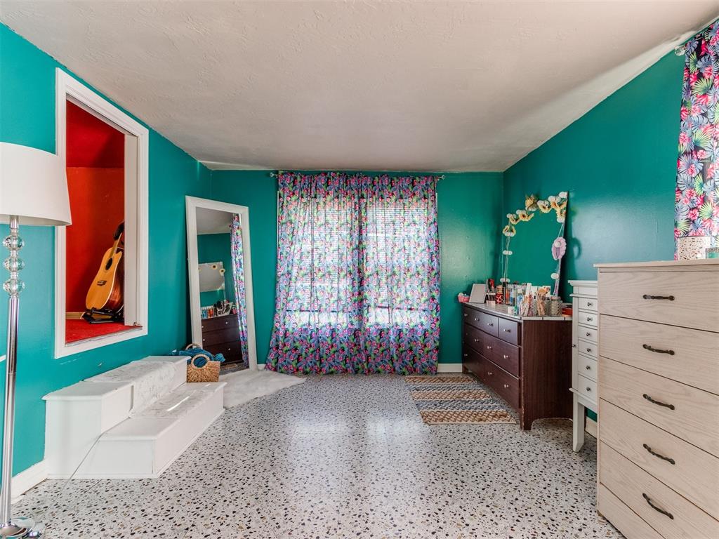 721 SW 48th Street