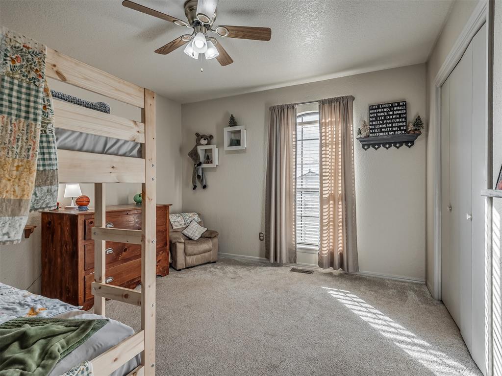 2009 NE Van Buren Avenue