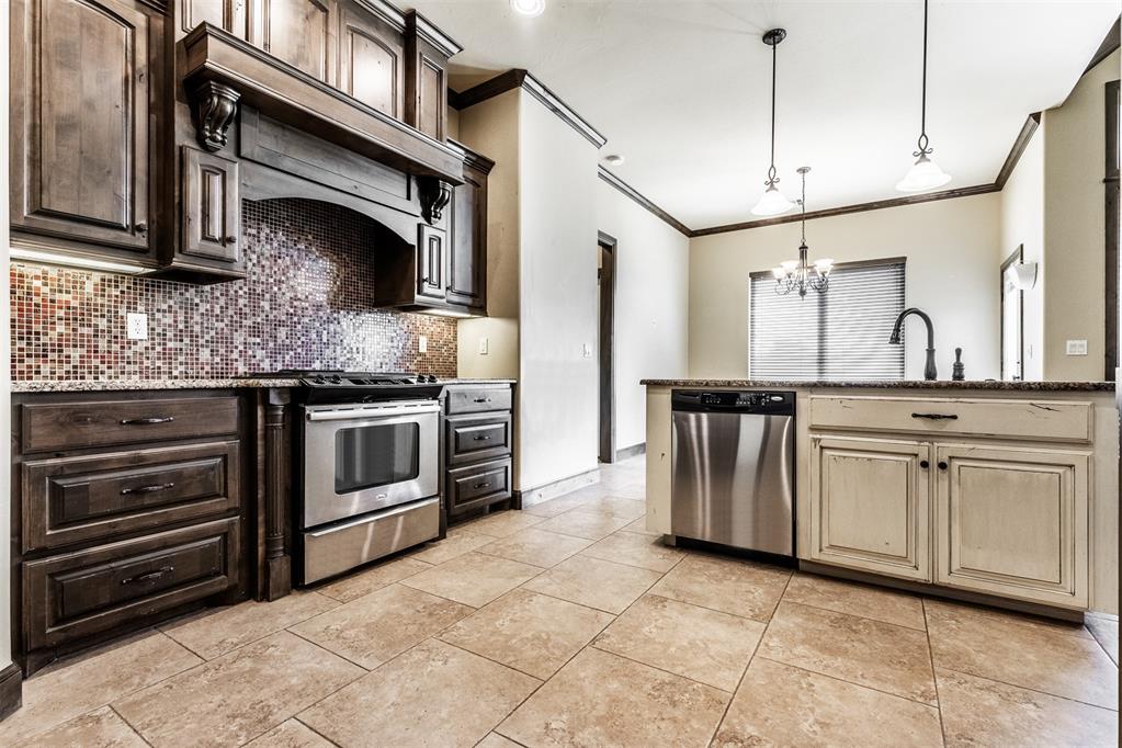 1296 Meadow View Drive