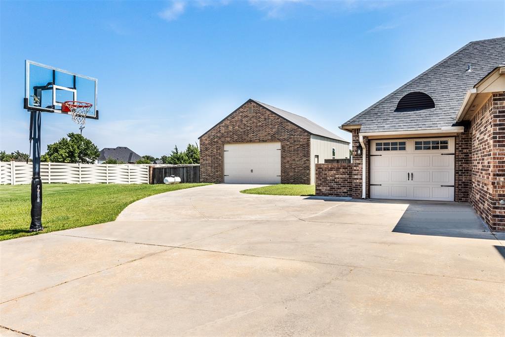 1296 Meadow View Drive