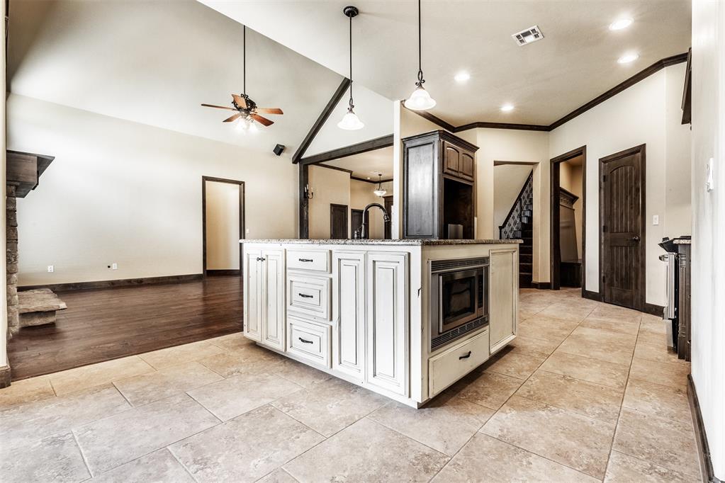 1296 Meadow View Drive